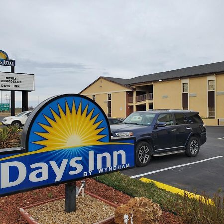 Days Inn By Wyndham Lawton Exterior photo